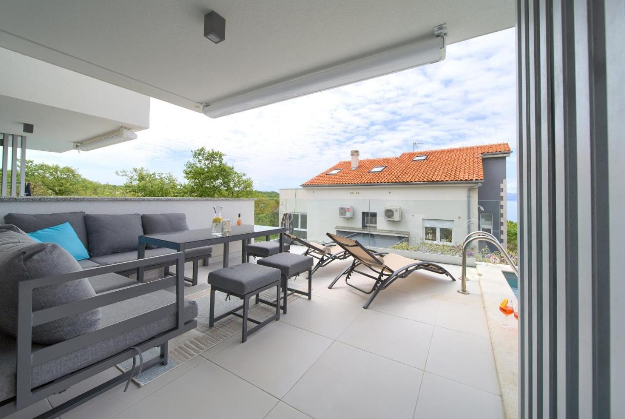 Villa Solis Lacus Modern Apartment - Private Heated Pool - Smart Tv Sky X - Free Parking Нивице Экстерьер фото