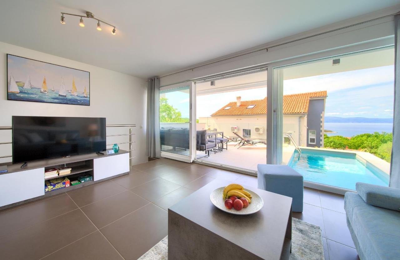 Villa Solis Lacus Modern Apartment - Private Heated Pool - Smart Tv Sky X - Free Parking Нивице Экстерьер фото