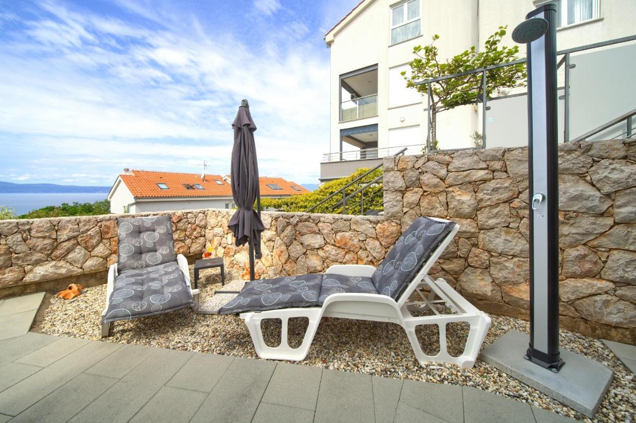 Villa Solis Lacus Modern Apartment - Private Heated Pool - Smart Tv Sky X - Free Parking Нивице Экстерьер фото